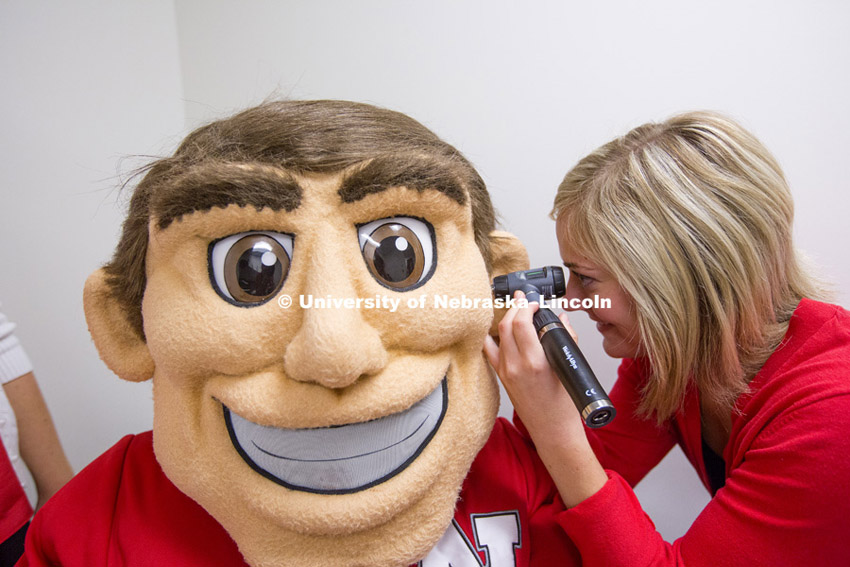 Honaker Dizziness and Balance Disorder Lab photo shoot with Herbie Husker. June 2, 2014. Photo by Craig Chandler / University Communications