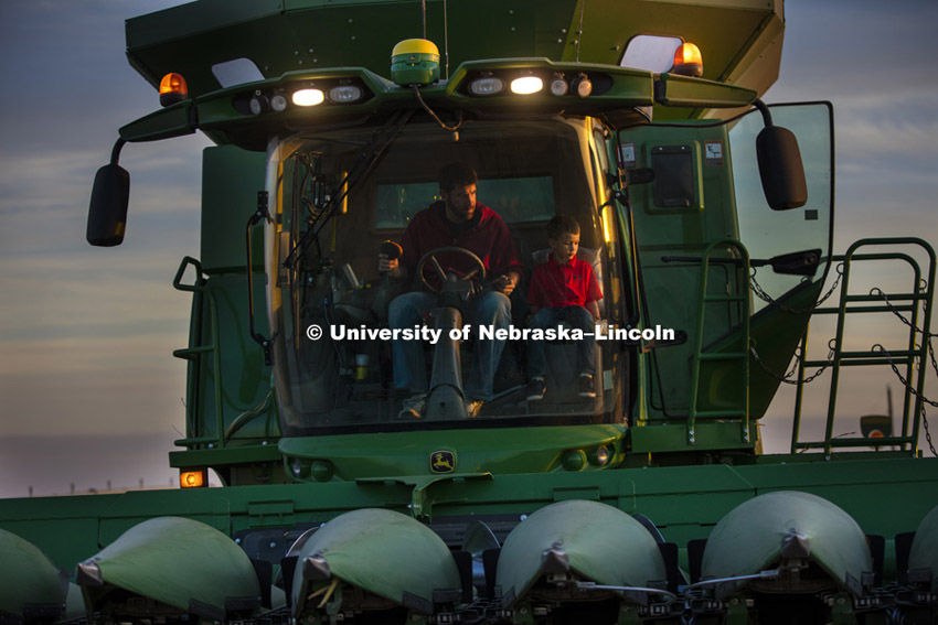 Spohn Farms, Friend, NE. Corn Harvest. South-central Nebraska.  October 15, 2015. Photo by Craig Chandler / University Communications