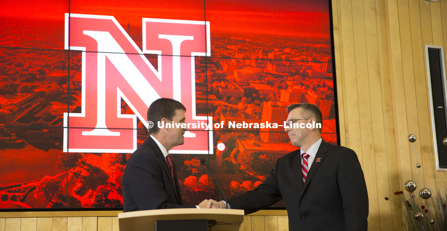 NU President Hank Bounds announces Ronnie Green as the new UNL Chancellor Wednesday afternoon. April 6, 2016. Photo by Craig Chandler / University Communications