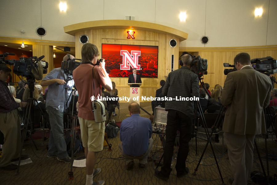 New UNL Chancellor Ronnie Green talks to the crowd after being introduced as the new Chancellor Wednesday afternoon. April 6, 2016. Photo by Craig Chandler / University Communications