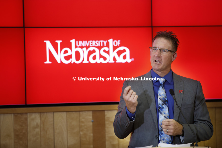 Andy Benson speaks during the announcement for The Nebraska Food for Health Center, a more than $40 million initiative to improve the lives of people around the world, was launched today at the University of Nebraska with a $3 million from the Raikes Foundation.The multidisciplinary center will bring together strengths in agriculture and medicine from throughout the university system. It will help develop hybrid crops and foods to improve the quality of life of those affected by critical diseases including heart disease, diabetes, obesity, cancers, inflammatory bowel disease and mental disorders. September 16, 2016.  Photo by Craig Chandler / University Communication.