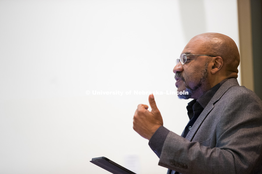 Kwame Dawes, Chancellor’s Professor of English and Glenna Luschei Editor of Prairie Schooner, University of Nebraska–Lincoln, delivers the Fall 2016 Nebraska Lecture entitled When “They” Becomes “Me”: Responsibility and Action in Literary Activism: The Case of the African Poetry Book Fund.  November 10, 2016.  Photo by Craig Chandler / University Communications