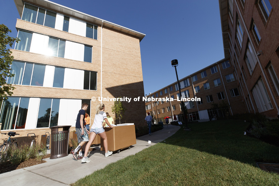 Residence Hall Move In on east campus' new Massengale Residence Center. August 17, 2017. Photo by Craig Chandler / University Communication.