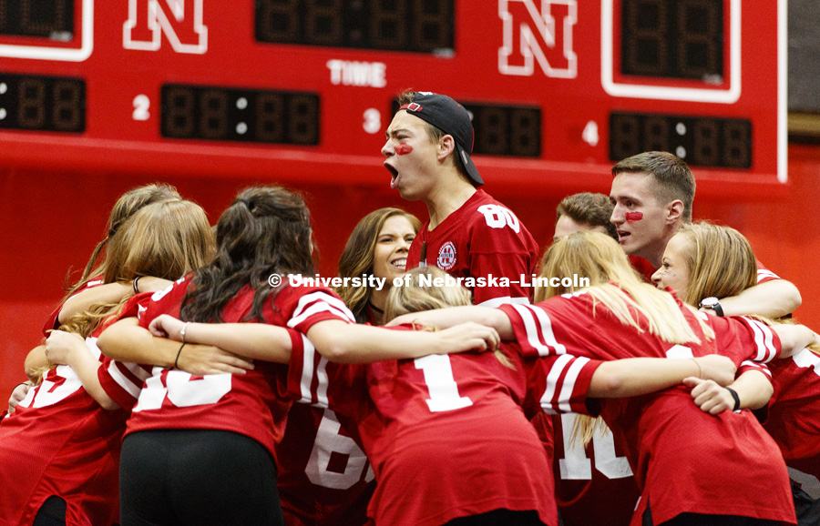 Alpha Xi Delta, Sigma Chi and Phi Mu perform at Huskers Have Talent competition at the Coliseum. September 18, 2017. Photo by Craig Chandler / University Communication.