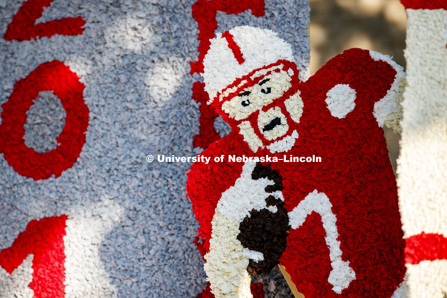 One house featured an Eric Crouch Homecoming display. Homecoming lawn displays. September 21, 2017. Photo by Craig Chandler / University Communication.