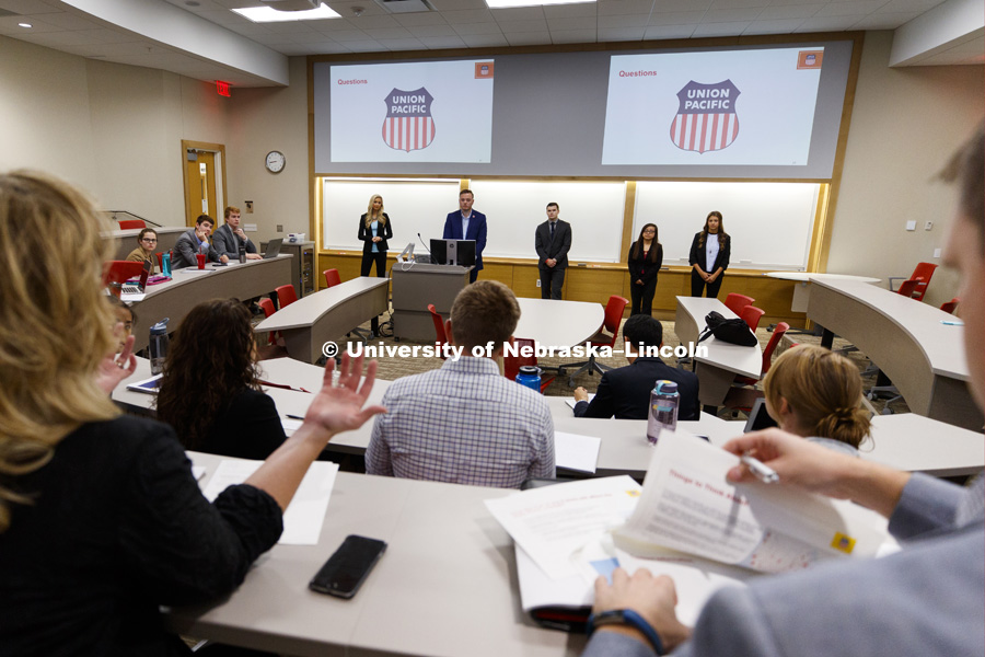 Union Pacific marketing class. Marketing 490. College of Business. October 4, 2017. Photo by Craig Chandler / University Communication.