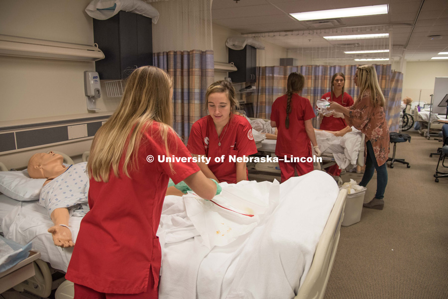 UNMC College of Nursing Students in Lincoln. October 19, 2017. Photo by Rich Watson/UNMC.