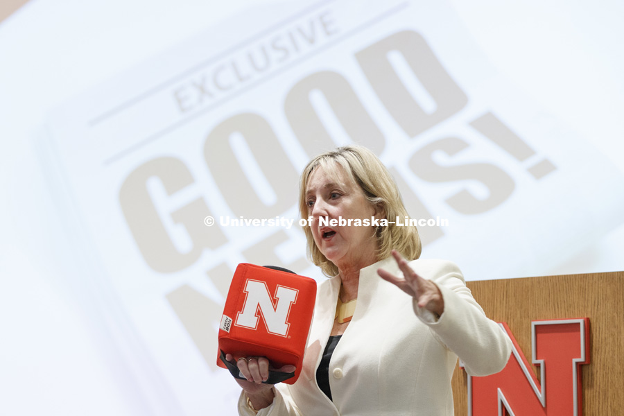 Chancellor Ronnie Green holds a Town Hall meeting in the Nebraska Union. March 5, 2018. Photo by Craig Chandler / University Communication.