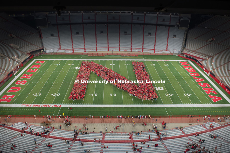 Part of the Big Red Welcome is the formation of an N made up of the class of 2022 freshmen students. August 17, 2017. Photo by Greg Nathan, University Communication Photography.