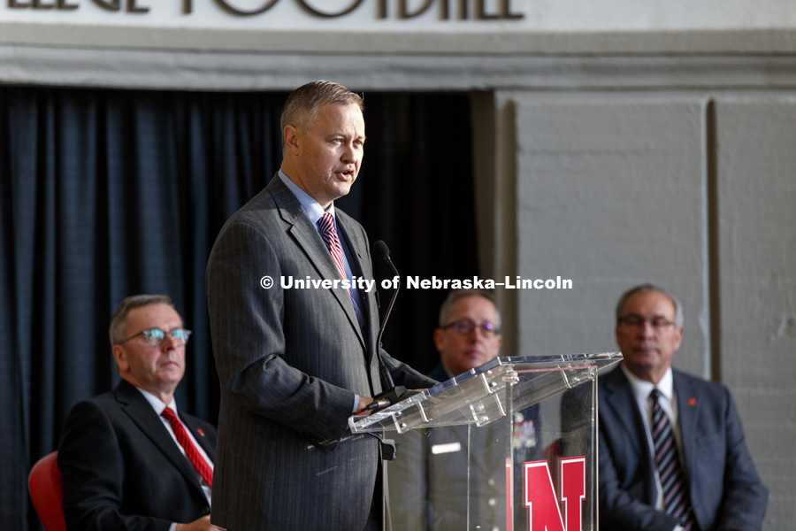 NU Board of Regent and Lt. Col. Robert Schafer gives his remarks. A new display commemorating the World War I service of Nebraskans and University of Nebraska students was dedicated during a November 11 ceremony at Memorial Stadium. November 11, 2018. Photo by Craig Chandler / University Communication.