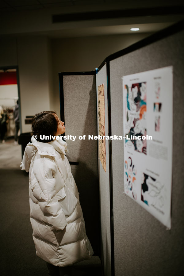 Our Nebraska: Express Yourself Expo in the Oasis Center. Students viewing the different art projects. January 31, 2019. Photo by Justin Mohling / University Communication.