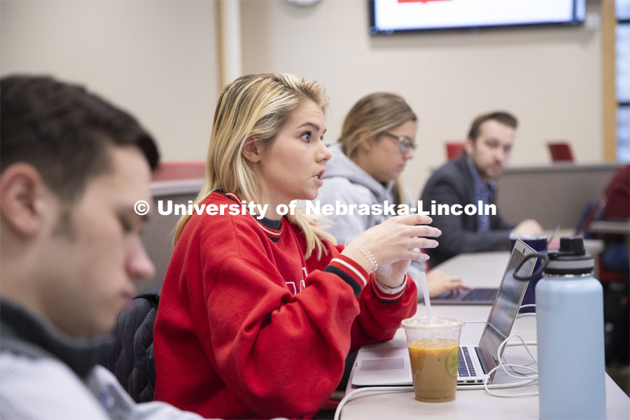 BLAW 377 – Introduction to Corporate Compliance, for Business majors taught by Law professor Catherine Lee Wilson in Howard Hawks Hall. February 25, 2019. Photo by Craig Chandler / University Communication.