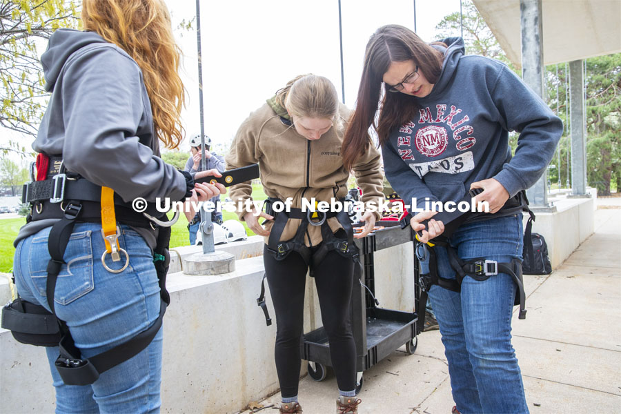Students in Eric North's NRES 321 - Arboriculture: Maintenance and Selection of Landscape Trees learn to climb on an oak tree behind Hardin Hall Monday afternoon. April 22, 2019. Photo by Craig Chandler / University Communication.