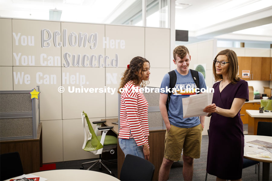 Explore Center Assistant Director, Jaci Gustafson, meets with students and helps them explore different options for their college major. Explore Center photo shoot. September 10, 2019. Photo by Craig Chandler / University Communication.