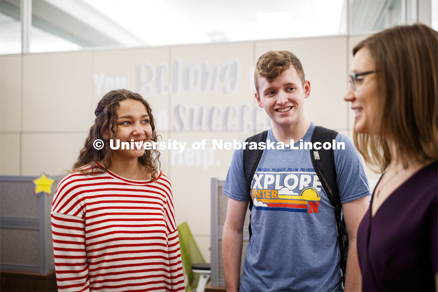 Explore Center Assistant Director, Jaci Gustafson, meets with students and helps them explore different options for their college major. Explore Center photo shoot. September 10, 2019. Photo by Craig Chandler / University Communication.
