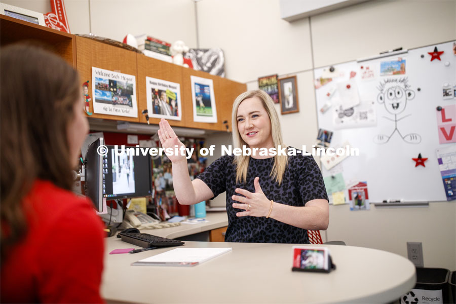 Academic Advisor, Megan Carroll, works with students to help them find the right major. Explore Center photo shoot. September 10, 2019. Photo by Craig Chandler / University Communication.