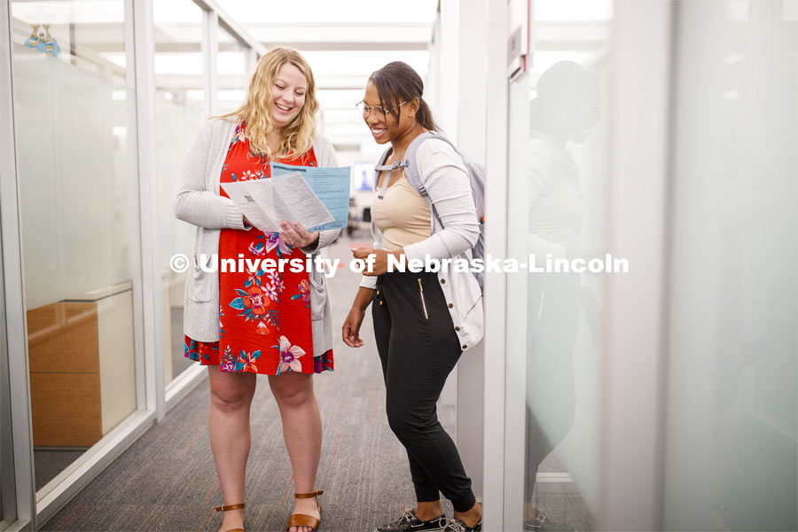 Elisa Heide, Academic Advisor, meets with students and helps them explore different options for their college major. Explore Center photo shoot. September 10, 2019. Photo by Craig Chandler / University Communication.