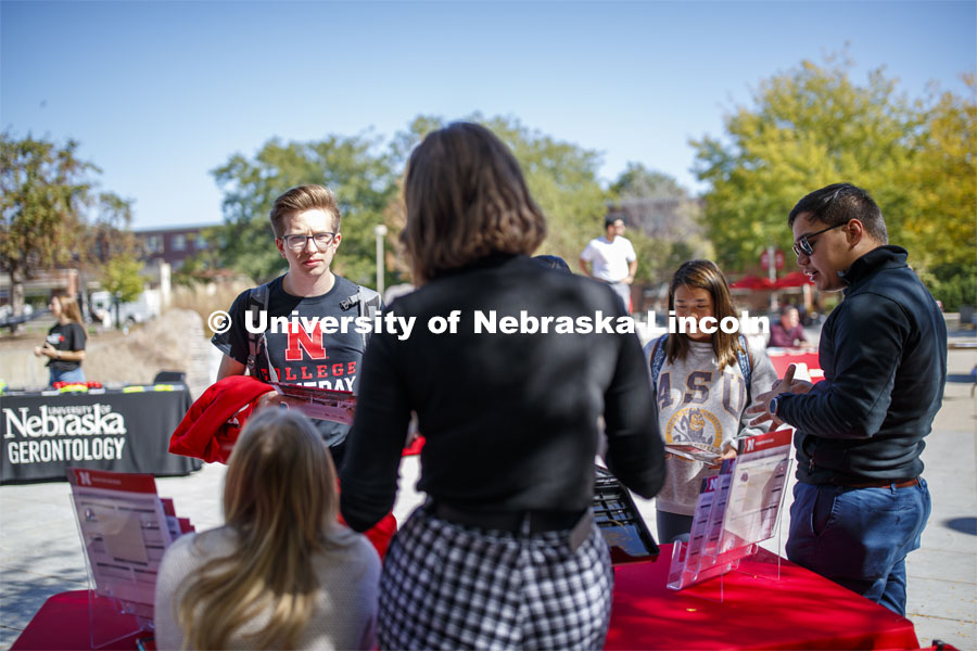 Majors Fair outside of Nebraska Union. October 8, 2019. Photo by Craig Chandler / University Communication