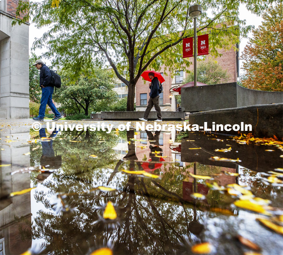 Rainy day on city campus Nebraska Union Plaza. October 10, 2019. Photo by Craig Chandler / University Communication.
