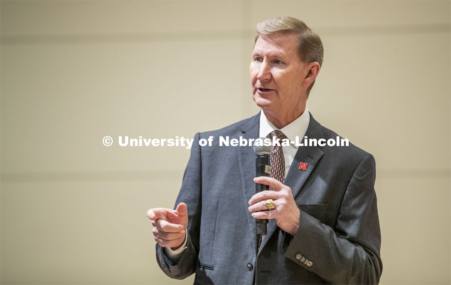 Walter “Ted” Carter Jr., the priority candidate to serve as the University of Nebraska system’s eighth president, speaks at an open forum Tuesday in the Nebraska Union’s Swanson Auditorium. November 5, 2019. Photo by Craig Chandler / University Communication.