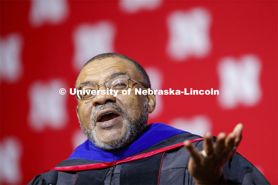 Kwame Dawes give the commencement address. December Undergraduate commencement at Pinnacle Bank Arena. December 21, 2019. Photo by Craig Chandler / University Communication.