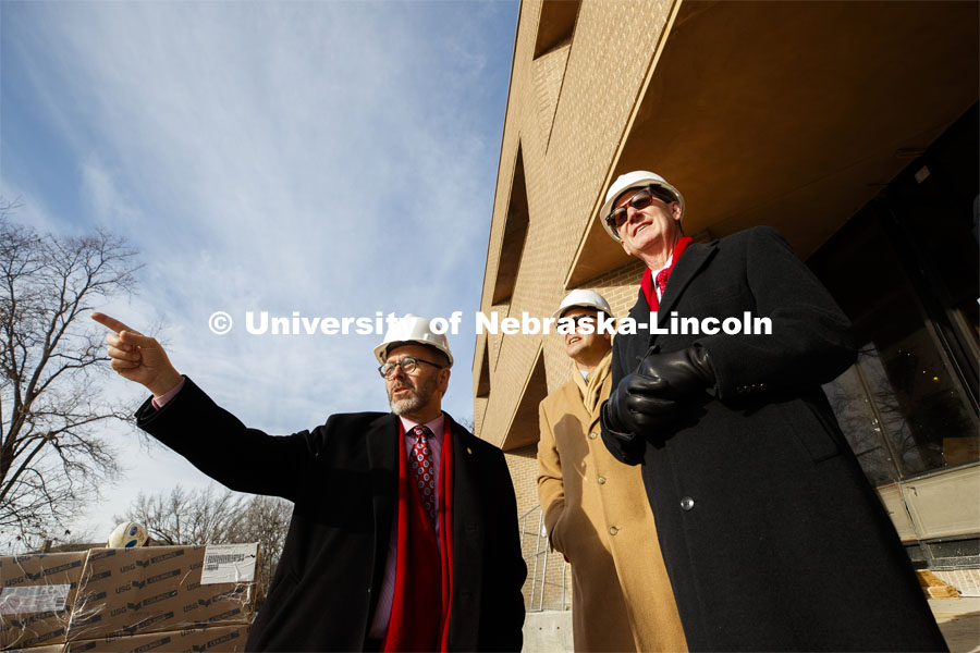 Chancellor Ronnie Green points out the CY Thompson Library renovation to NU President Ted Carter as they and Mike Boehm, Vice Chancellor Institute of Agriculture and Natural Resources, toured east campus Thursday. January 16, 2020. Photo by Craig Chandler / University Communication.
