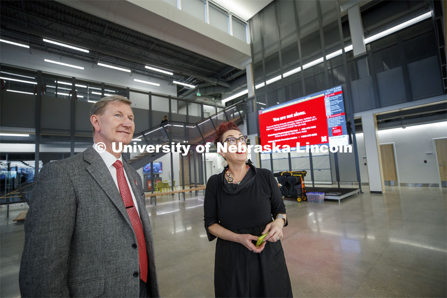 NU President Ted Carter listens as Megan Elliott, founding director of the Johnny Carson Center for Emerging Media Arts, describes the tech the new center has. NU President Ted Carter tours UNL campuses. January 17, 2020. Photo by Craig Chandler / University Communication.