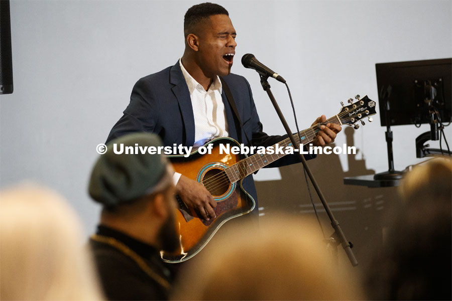 Ramarro Lamar gives a musical performance as part of the MLK Brunch featuring Ruby Bridges. This year’s program featured a special keynote address by American civil rights activist Ruby Bridges and the awarding of the annual Chancellor’s “Fulfilling the Dream” Award to Nebraska Law professor and interim dean Anna Shavers. January 22, 2020. Photo by Craig Chandler / University Communication.