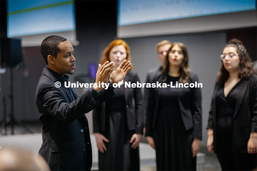 Marques Garrett, assistant professor of music, directs the UNL Chamber Singers. MLK Brunch featuring Ruby Bridges. This year’s program featured a special keynote address by American civil rights activist Ruby Bridges and the awarding of the annual Chancellor’s “Fulfilling the Dream” Award to Nebraska Law professor and interim dean Anna Shavers. January 22, 2020. Photo by Craig Chandler / University Communication.