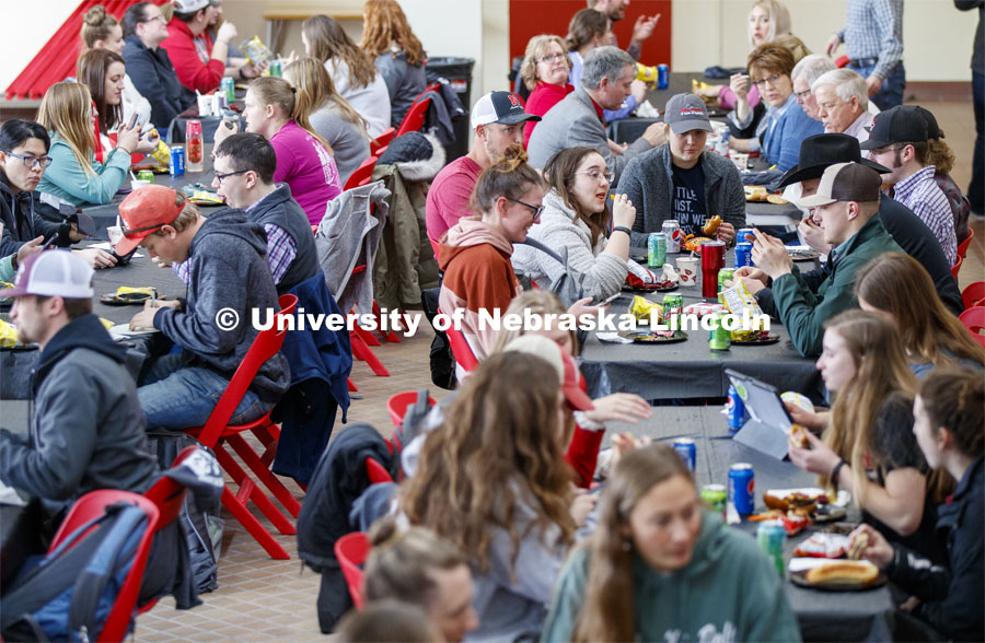Students eating at Lunch In The Lobby in the Animal Science building lobby is part of CASNR week. March 11, 2020. Photo by Craig Chandler / University Communication.