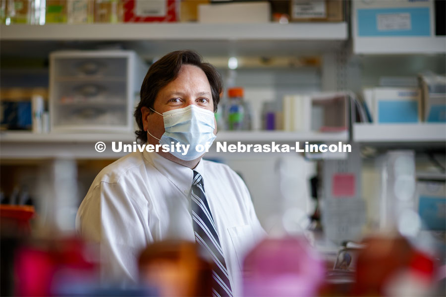 Eric Weaver, an associate professor of biological sciences at the University of Nebraska–Lincoln has received a five-year, $3.2 million grant from the National Institutes of Health’s National Institute of Allergy and Infectious Diseases to interrogate the tobacco mosaic virus as a possible catalyst for developing a universal flu vaccine. July 29, 2020. Photo by Craig Chandler / University Communication.