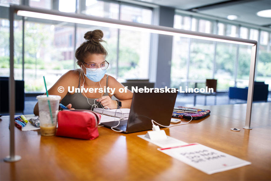 Jaclin Stonacek, a senior from Lincoln, studies in Love Library North. August 4, 2020. Photo by Craig Chandler / University Communication.
