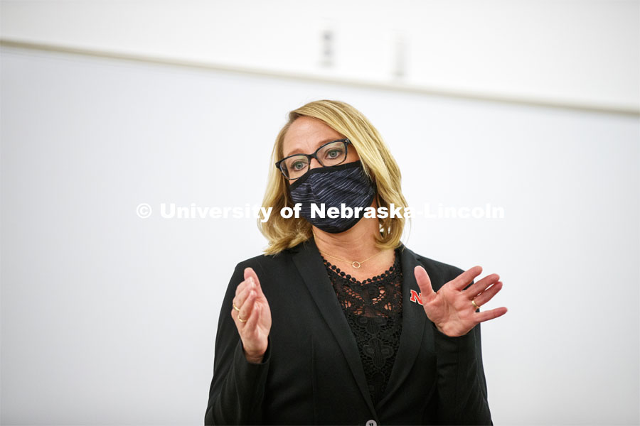 Shari Veil, CoJMC dean, talks with student ambassadors during an early morning meeting in Andersen Hall. September 9, 2020. Photo by Craig Chandler / University Communication.