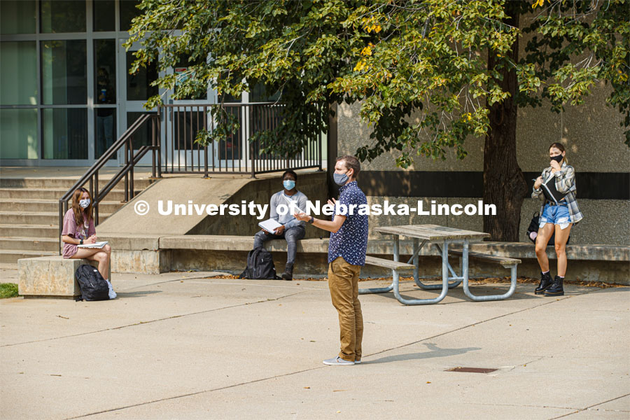 Ben Evjen teaches his Design 2 class outside the Woods Art Building. September 16, 2020. Photo by Craig Chandler / University Communication.