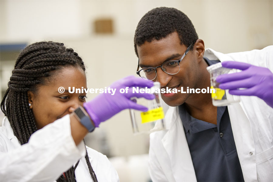 McNair scholar Seth Caines and summer research scholar Moriah Brown from Howard University work with Professor Shannon Bartlet-Hunt researching textiles as a source of microplastic fibers to Nebraska streams. June 22, 2021. Photo by Craig Chandler / University Communication.