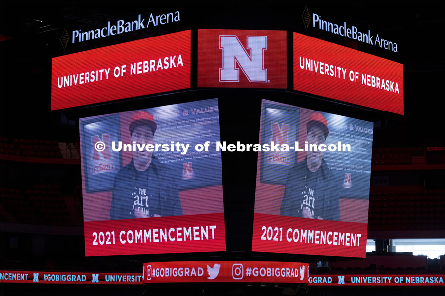 Country singer, Garth Brooks delivers a message to the graduates on the video screen. Undergraduate Commencement at Pinnacle Bank Arena. August 14, 2021. Photo by Craig Chandler / University Communication.