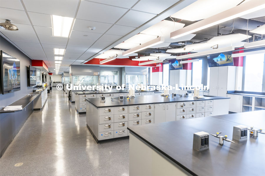 Newly renovated organic chemistry labs in Hamilton Hall. First day of classes for fall semester. August 23, 2021. Photo by Craig Chandler / University Communication.