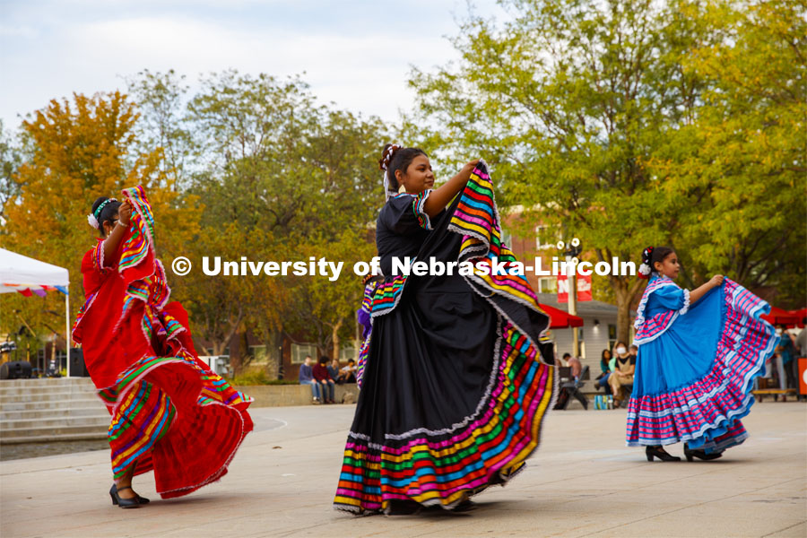 Sangre Azteca dances as part of Fiesta on the Green on the Nebraska Union Plaza. Fiesta on the Green, is an annual Latino culture and heritage festival. September 17, 2021. Photo by Briann Grier / University Communication.