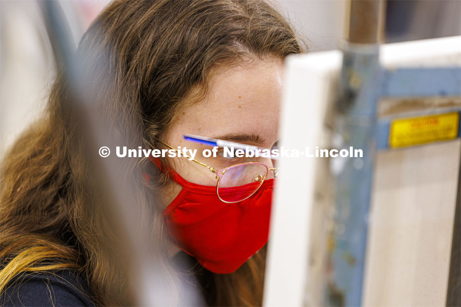 Students in Aaron Holz’ Intermediate Painting class in Richards Hall. December 1, 2021. Photo by Craig Chandler / University Communication.