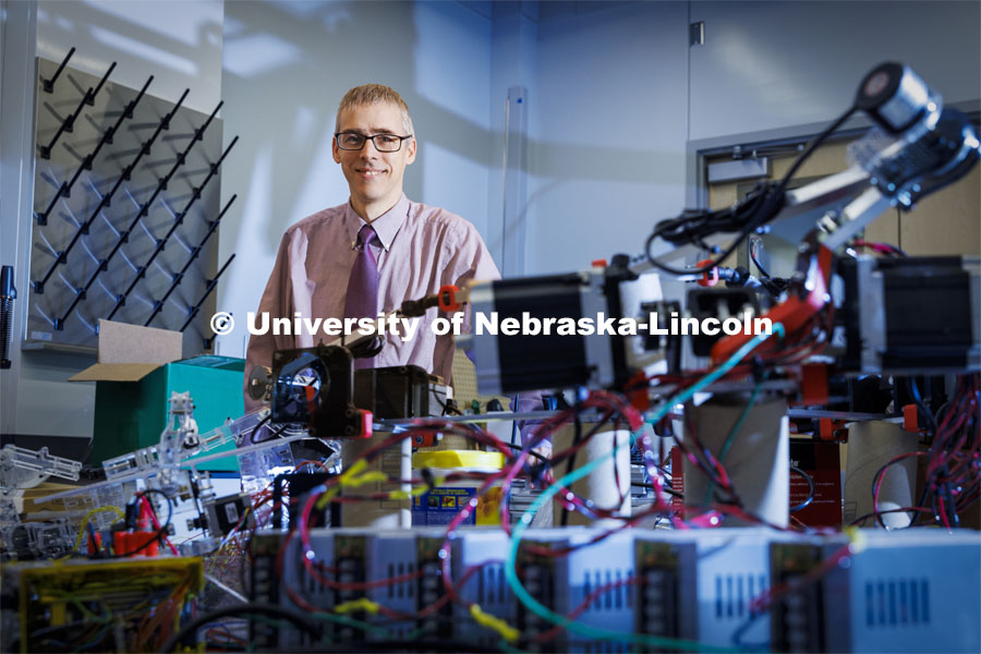 Carl Nelson, Professor and Associate Chair (Undergraduate Program) of Mechanical and Materials Engineering, has been has been named a senior member of the National Academy of Inventors (NAI). He is one of 83 named to its 2022 class of Senior Members. February 9, 2022. Photo by Craig Chandler / University Communication.