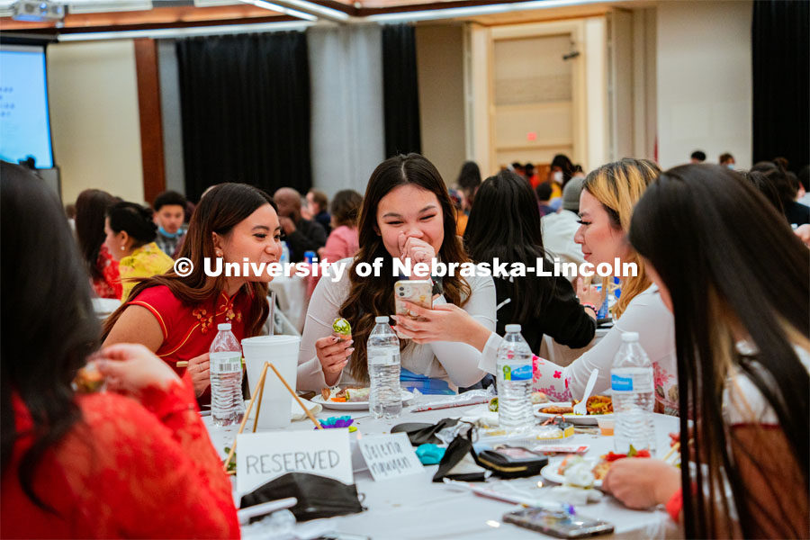 VSANE sponsored their biggest event of the year, HELLO VIETNAM! The theme for Hello Vietnam 2022 is nh?ng ?i?u nh? nhoi, meaning “little things.” February 12, 2022. Photo by Jonah Tran / University Communication.