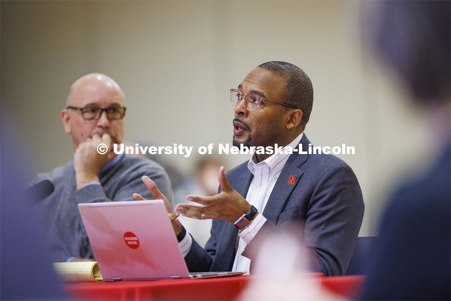 Marco Barker, Vice Chancellor for Diversity and Inclusion, talks with the group. Chancellor’s group discussing N2025. March 10, 2022. Photo by Craig Chandler / University Communication.