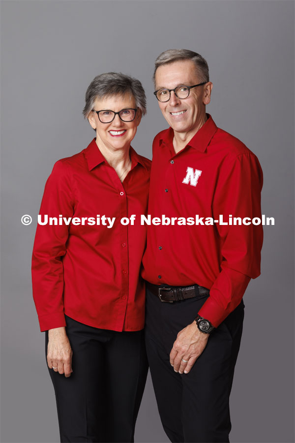 Studio portrait of UNL’s Chancellor Ronnie Green and Jane, his wife. May 16, 2022. Photo by Craig Chandler / University Communication.