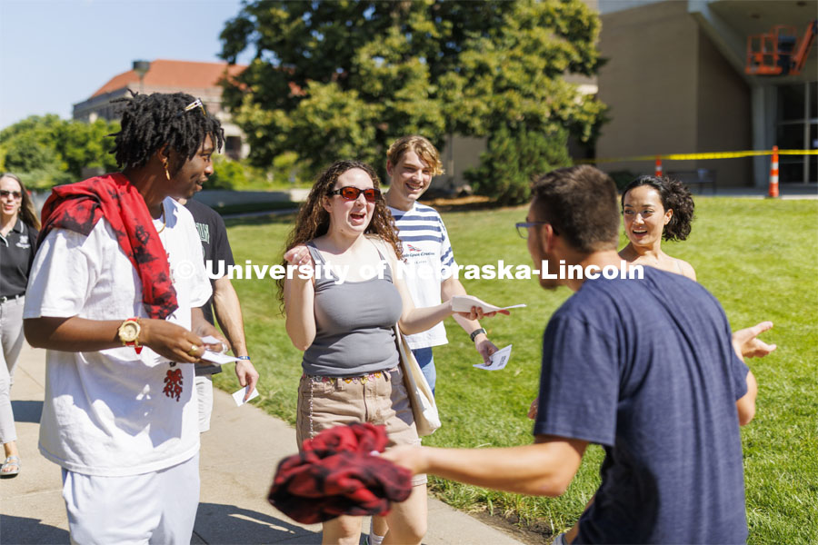 A friend reunion outside the Hixon-Lied College of Fine and Performing Arts College Welcome for new and returning students. Big Red Welcome - College Welcome Programs. August 18, 2022. Photo by Craig Chandler / University Communication.