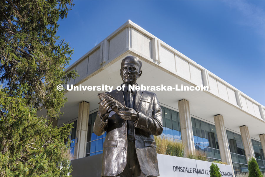 George Beadle statue outside Dinsdale Learning Commons on East Campus. September 15, 2022. Photo by Craig Chandler / University Communication.