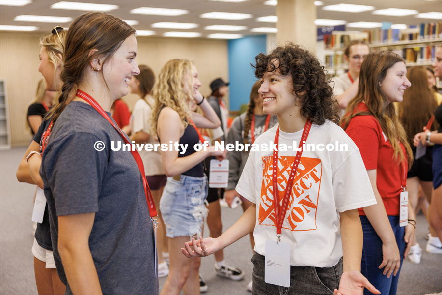 Rose Padios of Omaha talks with a new friend as NSE students learn about each other during an orientation exercise. New Student Enrollment ( NSE ) on City Campus. June 13, 2023. Photo by Craig Chandler / University Communication.
