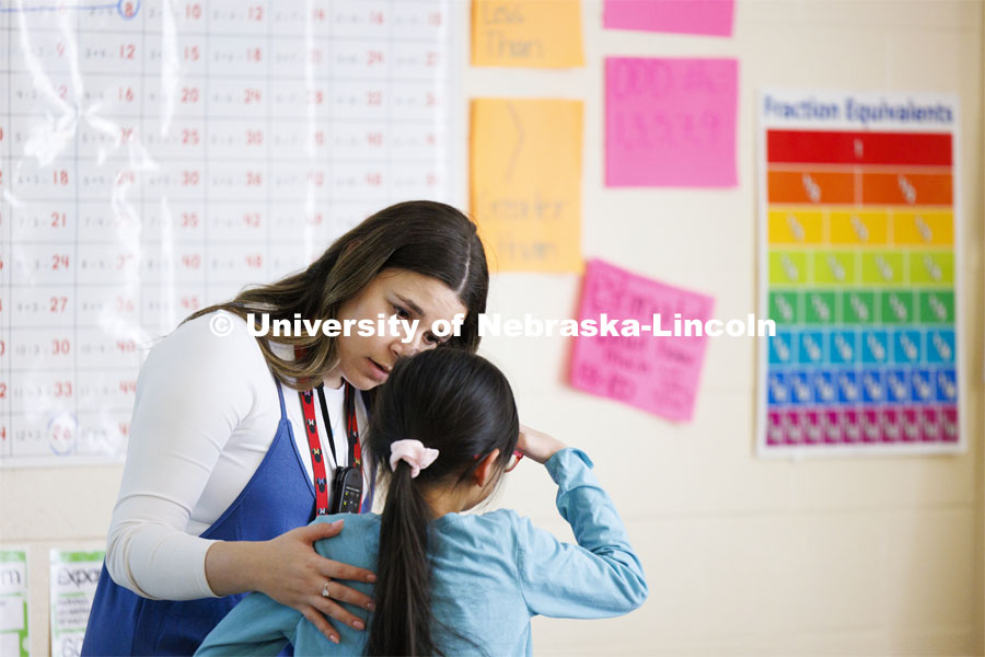 Rachel Morros student teaches fourth graders at Lincoln’s Campbell Elementary School. April 9, 2024. Photo by Craig Chandler / University Communication and Marketing.