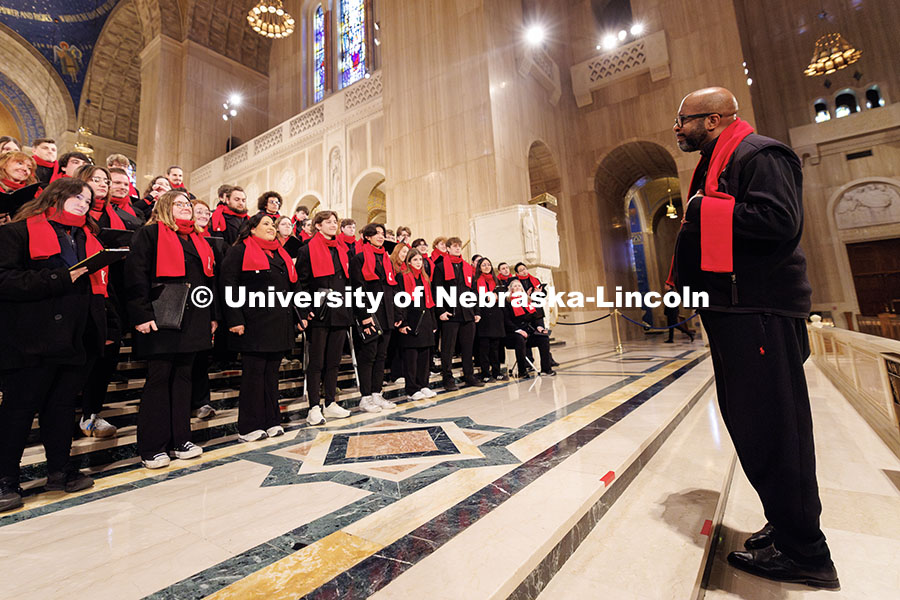 Chancellor Rodney Bennet thanks members of the UNL Choir after they performed ‘Alleluia’ compose