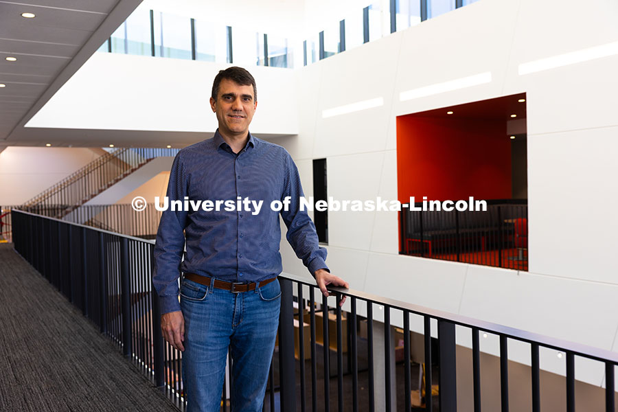 250522_FPA_8792.jpg Felix Olschofka, Director and Chair of the Glenn Korff School of Music and Professor of violin, pose