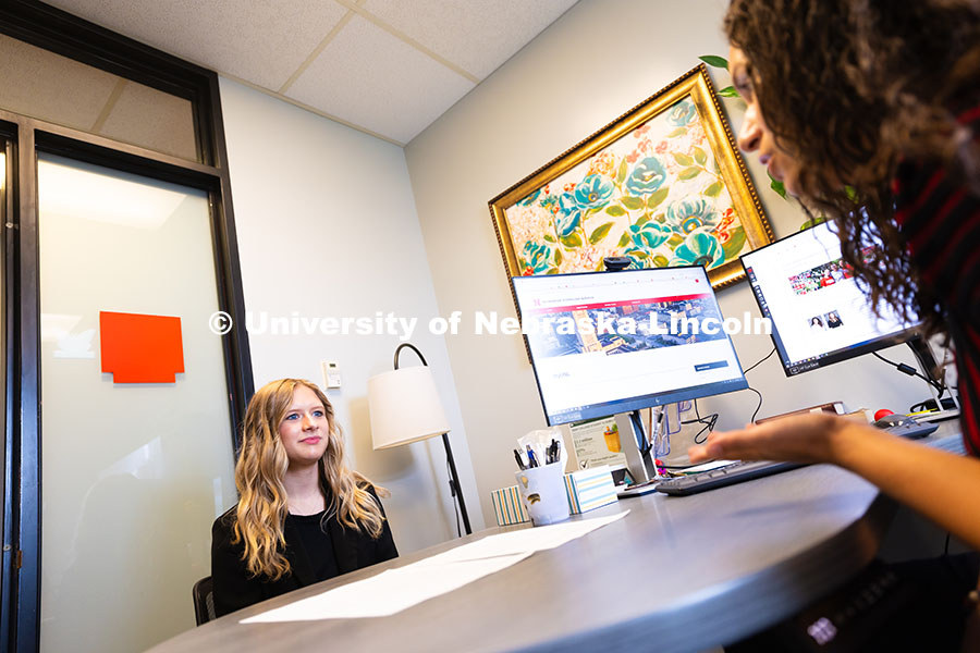 250624_Navigators_0826.jpg Stephanie Cerrato-Rodriguez speaks with Rose Zaske, a junior studying advertising and public relatio